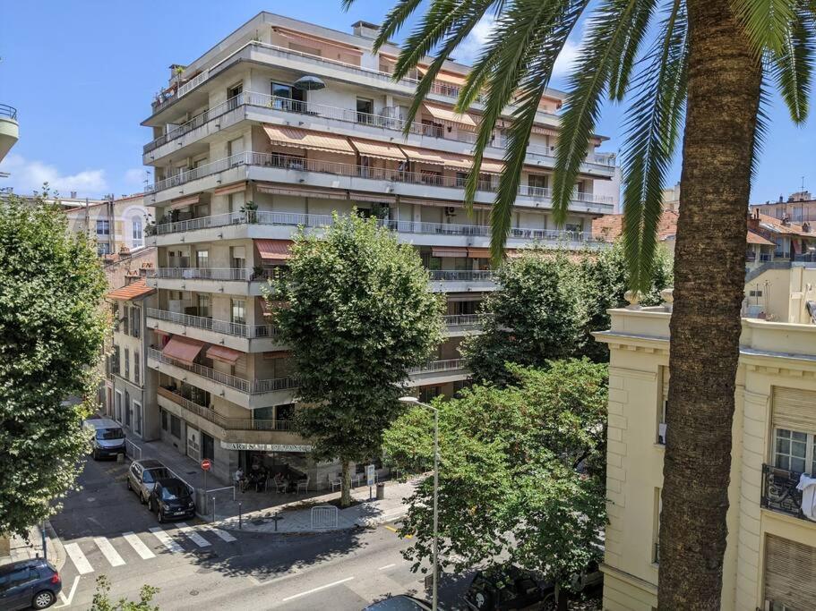 Amazing 2-bedroom apartment in Nice near the beach Buitenkant foto